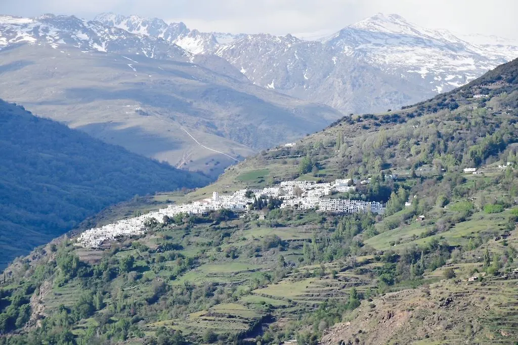 Apartamentos Vista Veleta Capileira